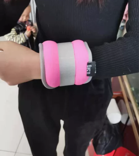 沙袋绑腿负重跑步舞蹈训练学生脚踝隐形腿部手...