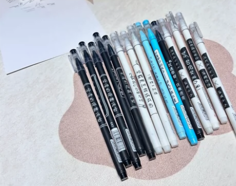 【断舍离】考研考编文具大礼包黑笔红笔笔芯修...