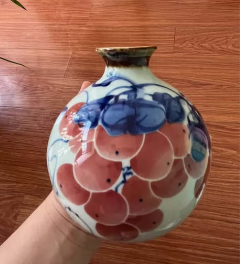 陶瓷花瓶两个，插花，景德镇买回来的。 高1...