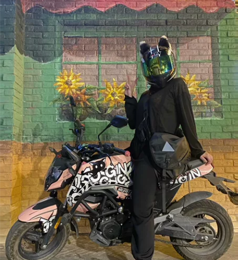 18年狒狒，美女二手车，车况好，有摩擦，建...