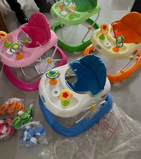 清库存！包邮！全新婴儿学步车！ 清库存，这...