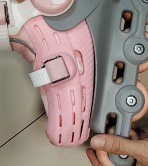 柒小佰轮滑鞋儿童溜冰鞋3-7岁男女童闪光可...