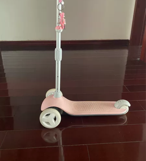 小米滑板车，原价249购入，拐弯顺滑，质量...
