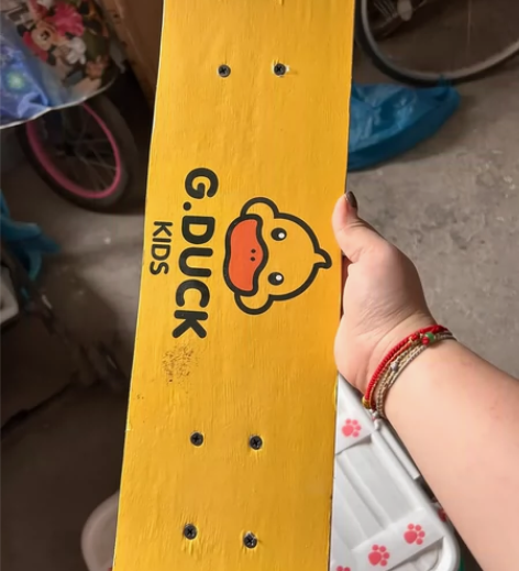 B.Duck官方 小黄鸭儿童滑板车闪光可折...