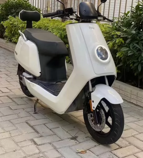 二手小牛电动车九号雅迪爱玛电瓶车小龟王锂电...