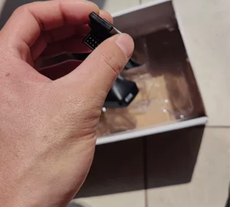 富斯四通到遥控器，带接收器。 感兴趣的话点...