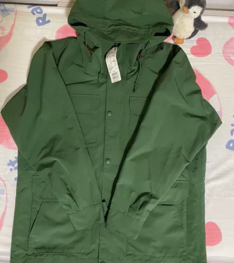 【优衣库登山外套】全新未穿 吊牌有芯片 L...