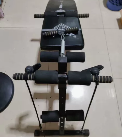 底价直出仰卧起坐健身器材家用多功能折叠仰卧...