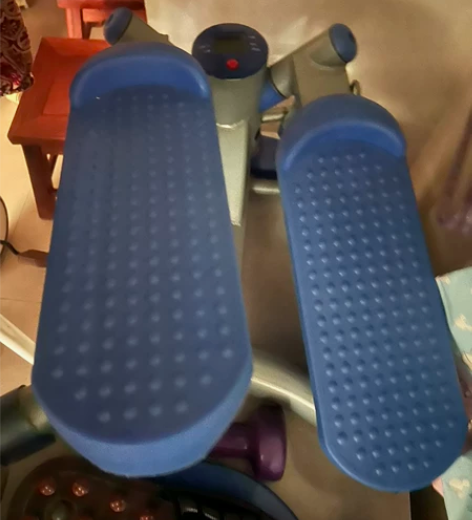 踏步机家用静音小型女瘦腿减肥神器多功能原地...