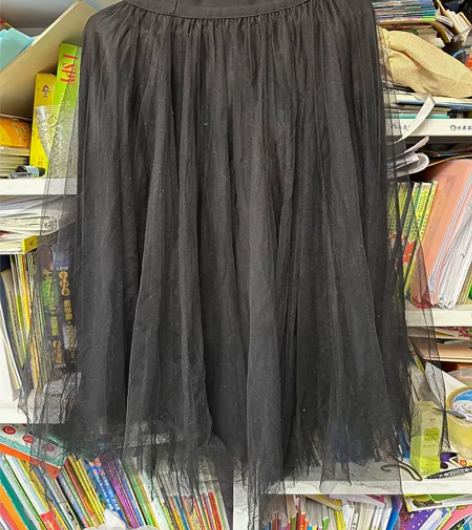 双面穿裙子，腰围2尺4拉到3尺4，裙长64...