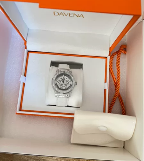 DAVENA手表 仅带过一次 盒子袋子保修...