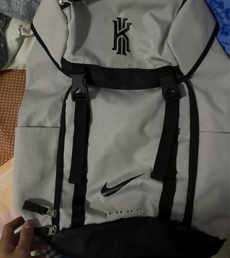 欧文篮球桶包 前面有篮球仓能装下一个篮球 ...