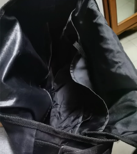 耐克篮球包，挺大的，有意私聊 感兴趣的话点...