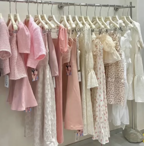 【穿搭博主女装福袋盲盒，仙女款式随机发，物...