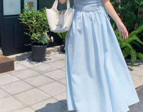 晚风晚晚 韩风温柔拼接极简风方领吊带连衣裙...