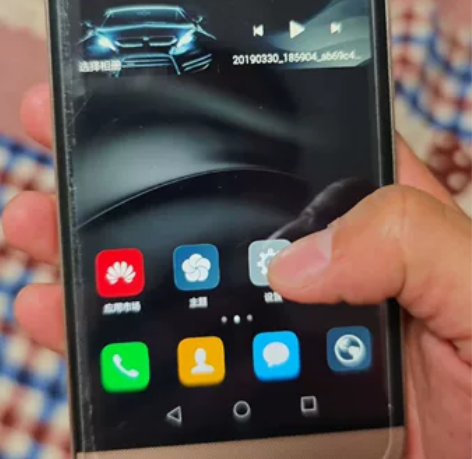 华为麦芒4 3+32，正常开机，有需要的拍...