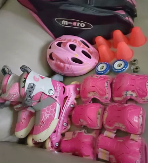 正品米高儿童轮滑鞋，2730可调节，轻微使...