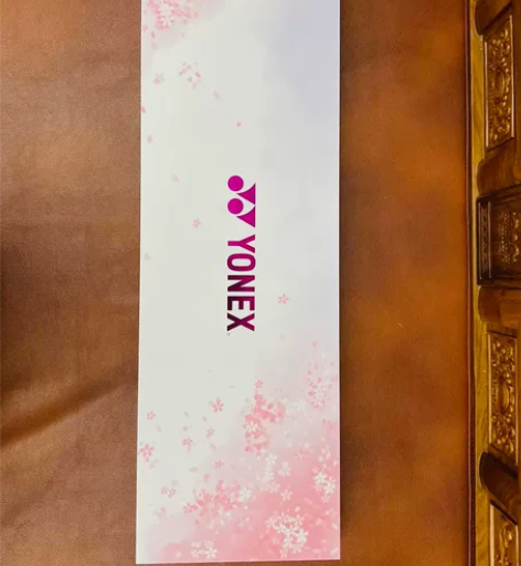 【低价甩卖】全新尤尼克斯羽毛球拍天斧100...