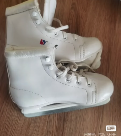 冰刀滑冰鞋，36码的，新买的就穿过一次 感...