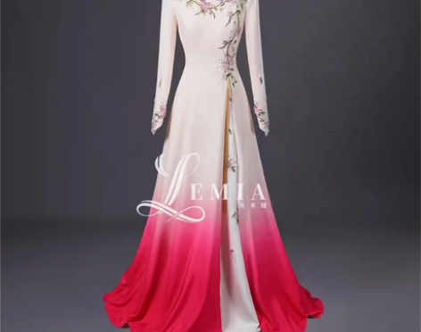 民族声乐礼服，音乐会，独唱演出服民歌歌手表...