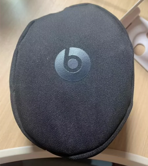 beats solo3 官方正品 当时买一...
