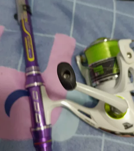 闲置海明威鱼杆，带鱼线轮整套，我哥们儿让我...