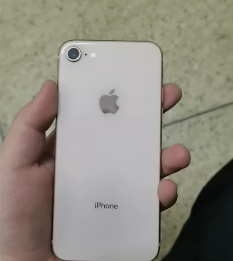 苹果8 ID退了 正常使用 64G 国行 ...