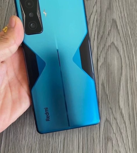 红米k50电竞版顶配12+256版本,游戏...