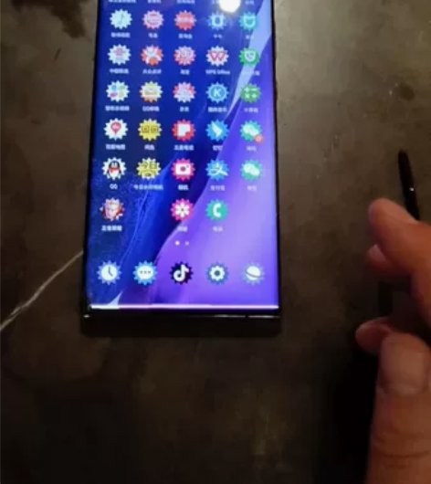 三星 Note 20 ultra.屏幕摔坏...