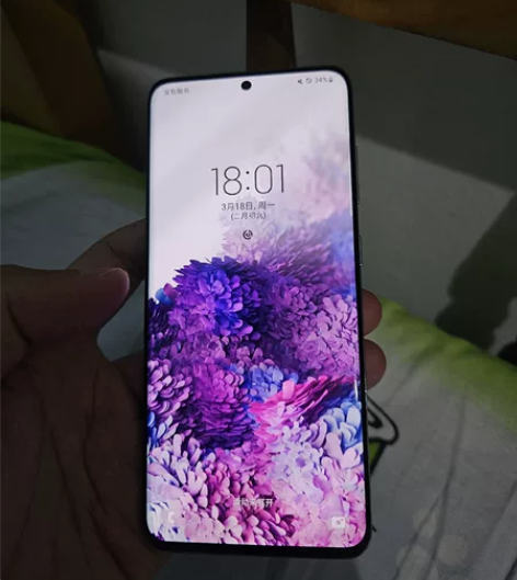 三星s20国行灰色 屏幕换过一次，可能排线...