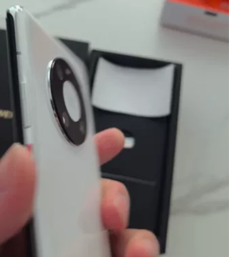 mate40pro5G闲置出售8+256白...