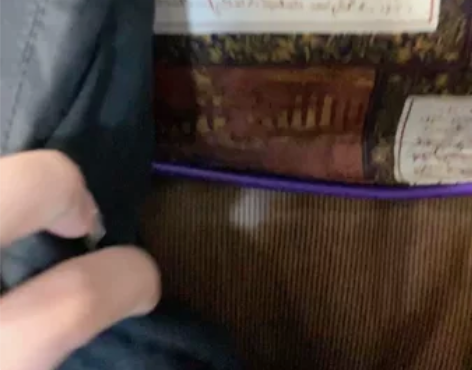 男士羽绒服180/96A，有穿着痕迹，领口...