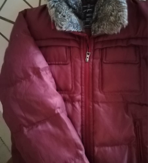 男羽绒服，肩宽50㎝，胸围116㎝，袖长6...