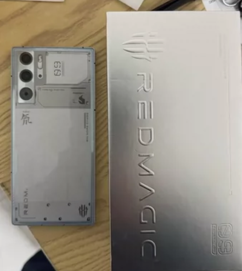 红魔9pro 12+256 氘锋透明版 正...