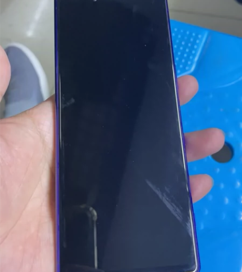 索尼索尼802so 几乎全新 感兴趣的话点...