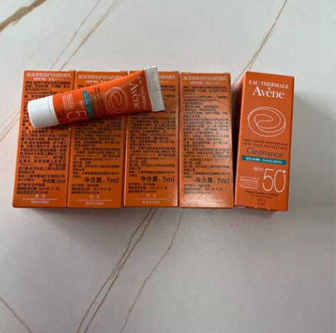 5支*5ml＝25毫升 雅漾清爽倍护控油防...