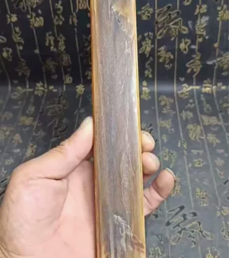 树化玉镇纸，尺寸26.5/3.5/1.4厘...