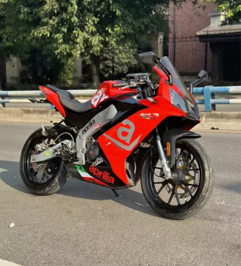 17款阿普利亚GPR150 实表5w公里，...