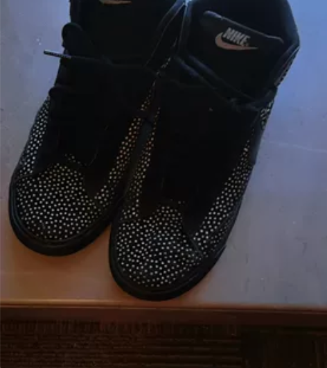 耐克 运动鞋，24.5码 正品 九成新 自...