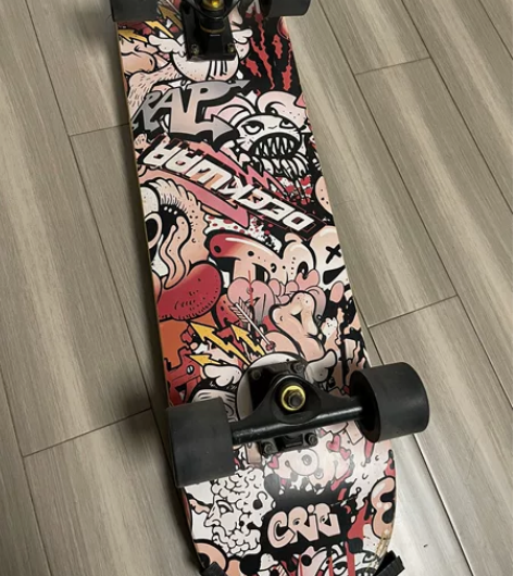 Deckwar滑板。买来给孩子滑了几天孩子...