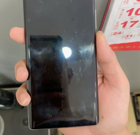 荣耀60 8+256 成色如图 感兴趣的话...