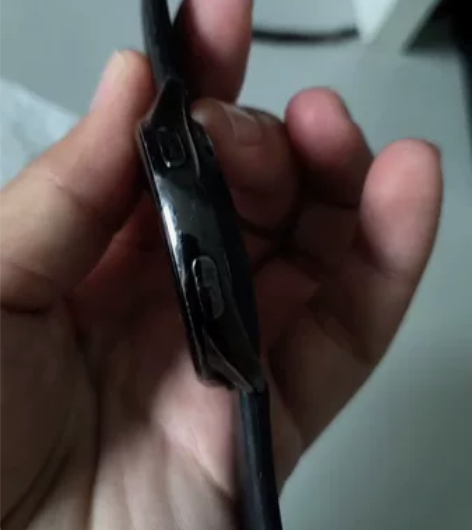 一加一代手表 功能正常,手表表面有点刮花轻...