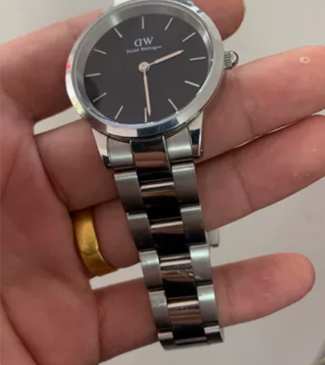 DW小精钢石英表，表盘36mm，成色好，喜...