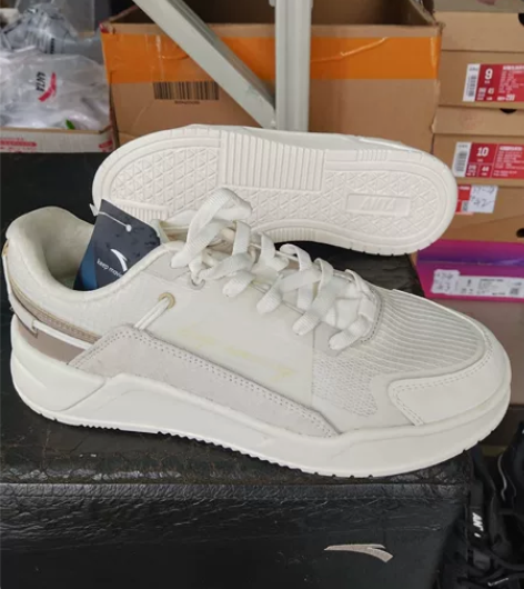 安踏休闲鞋 货号:912128820码数:...