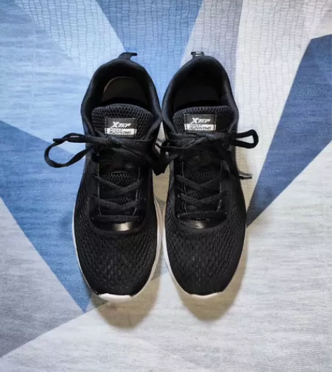 二手 38码男女正品特步跑步鞋 入手渠道：...