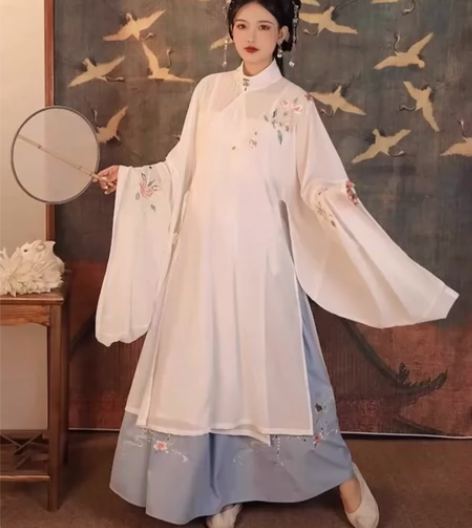 明制立领长衫汉服 艺缕原创的牡丹记 仅试穿