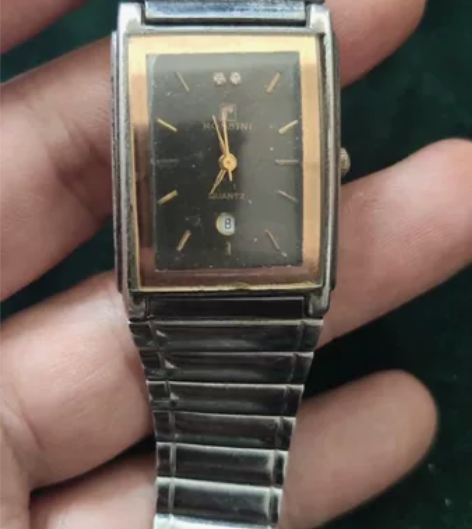 B234品牌石英表，罗西尼品牌男表，带日历...