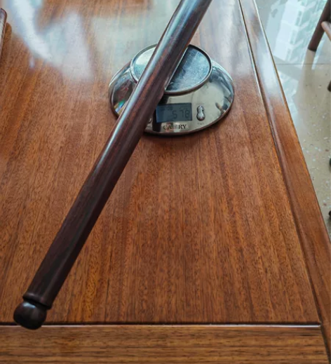 印度小叶紫檀棒球棍 长约55厘米,头部直...