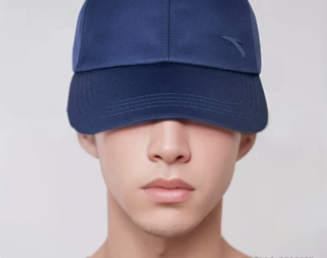 安踏棒球帽休闲运动帽子简约黑色鸭舌帽官方正...