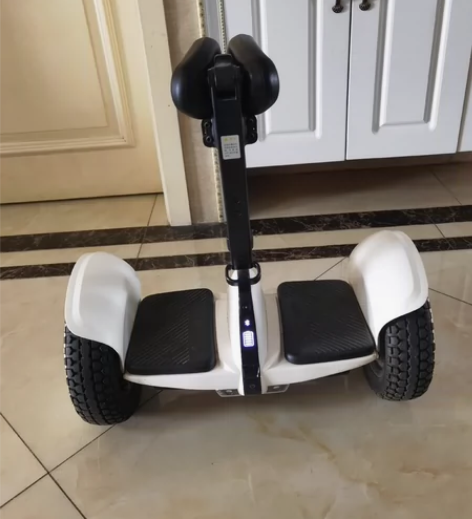 小米九号平衡车燃动版白色，带拉杆，带脚撑。...